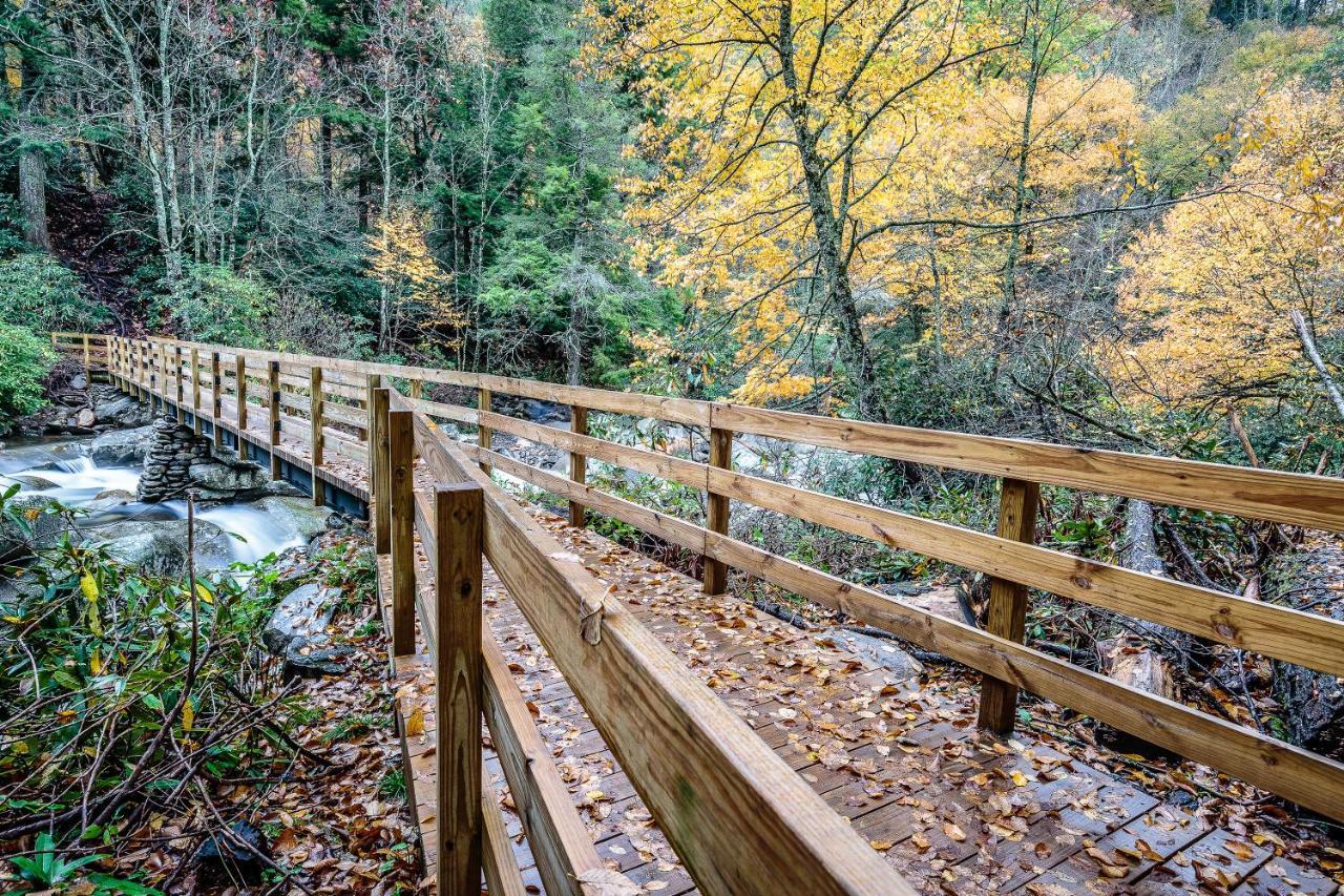Cabin Of Dreams, 3 Bedroom Water View, Wifi, Hot Tub, Pool Table, Sleep 8 Sevierville Exterior foto